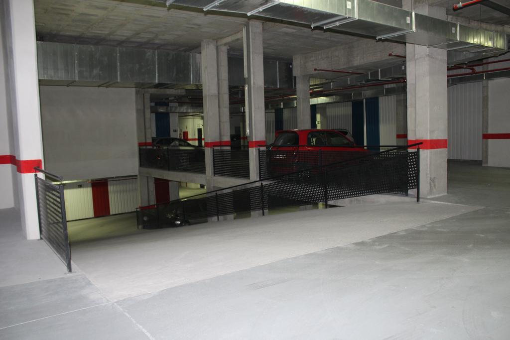 Apartamento Eursu Centro Con Piscina Малага Екстер'єр фото